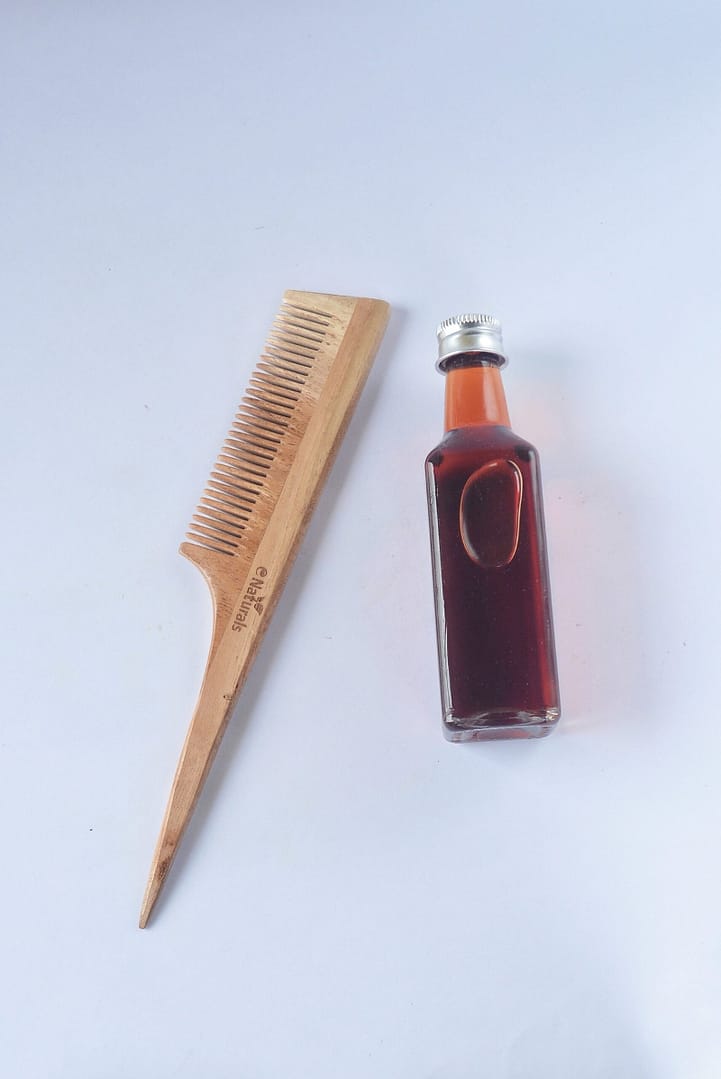 Neem -Tail Comb